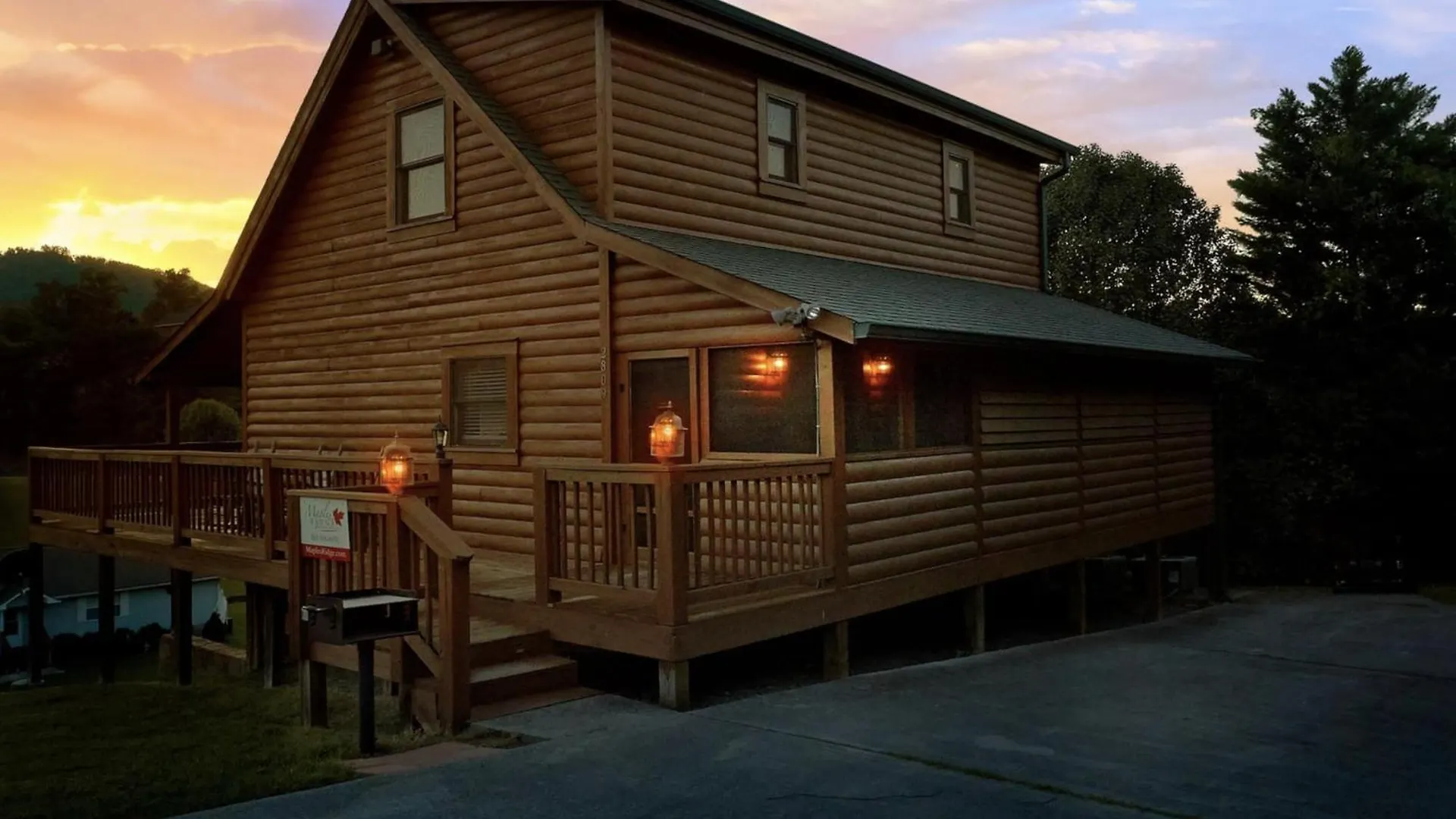 Smoky Peak Retreat Pigeon Forge