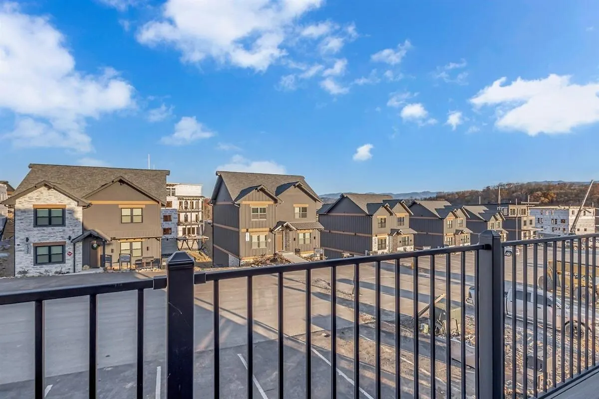 Smith Creek Lux By Luxstayusa * Pigeon Forge