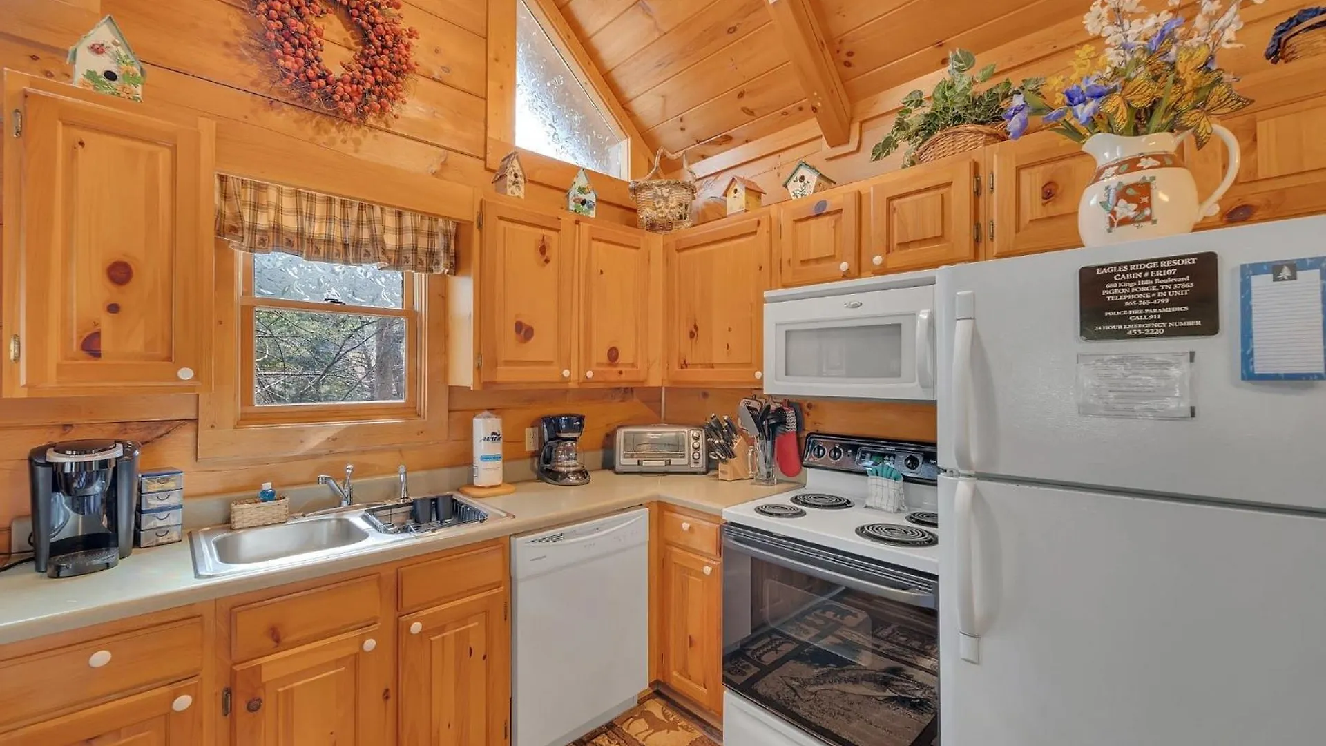 Holiday home Er107 - Smoky Mountain Charm - Great Location! Close To Town!