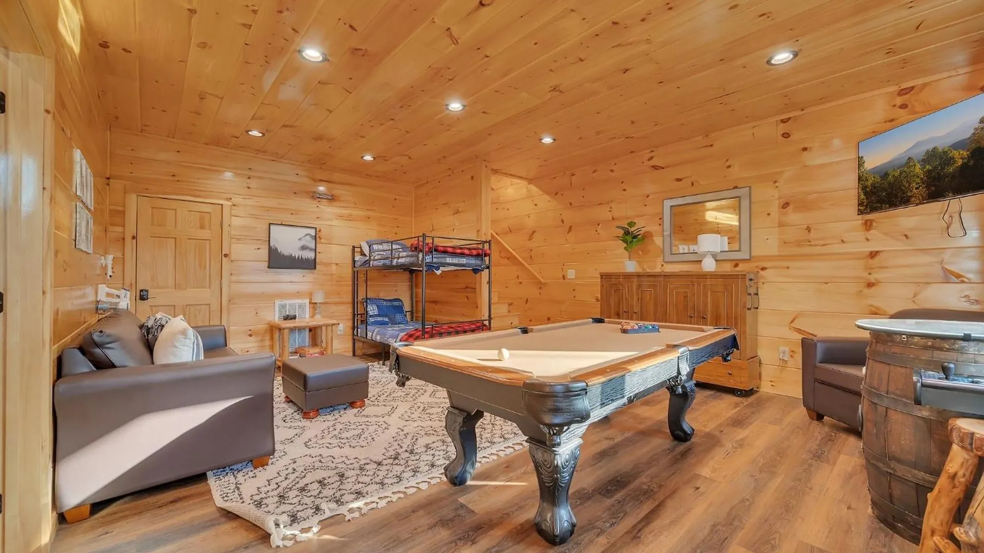 Bear Hug Hideaway