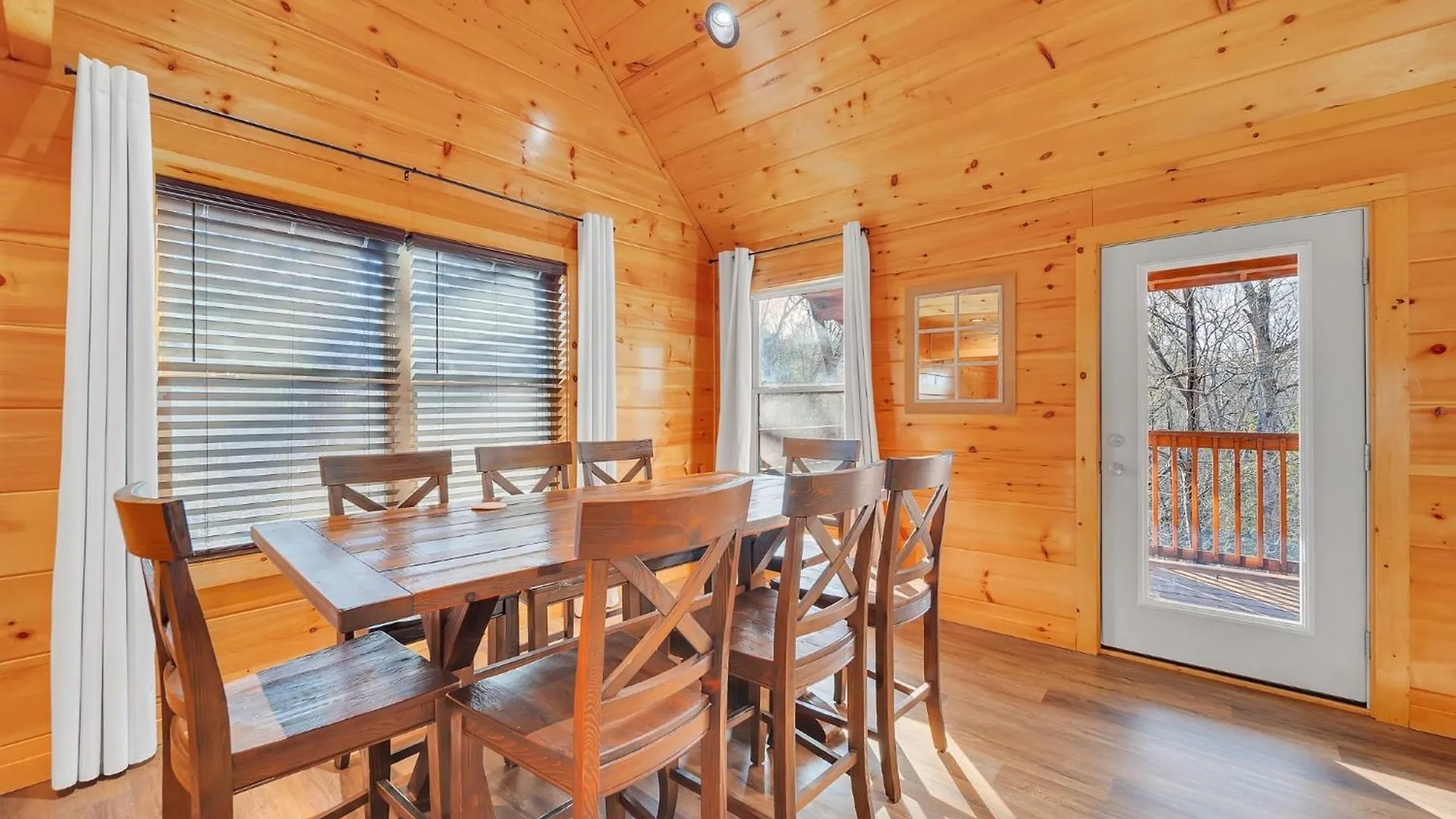 Bear Hug Hideaway