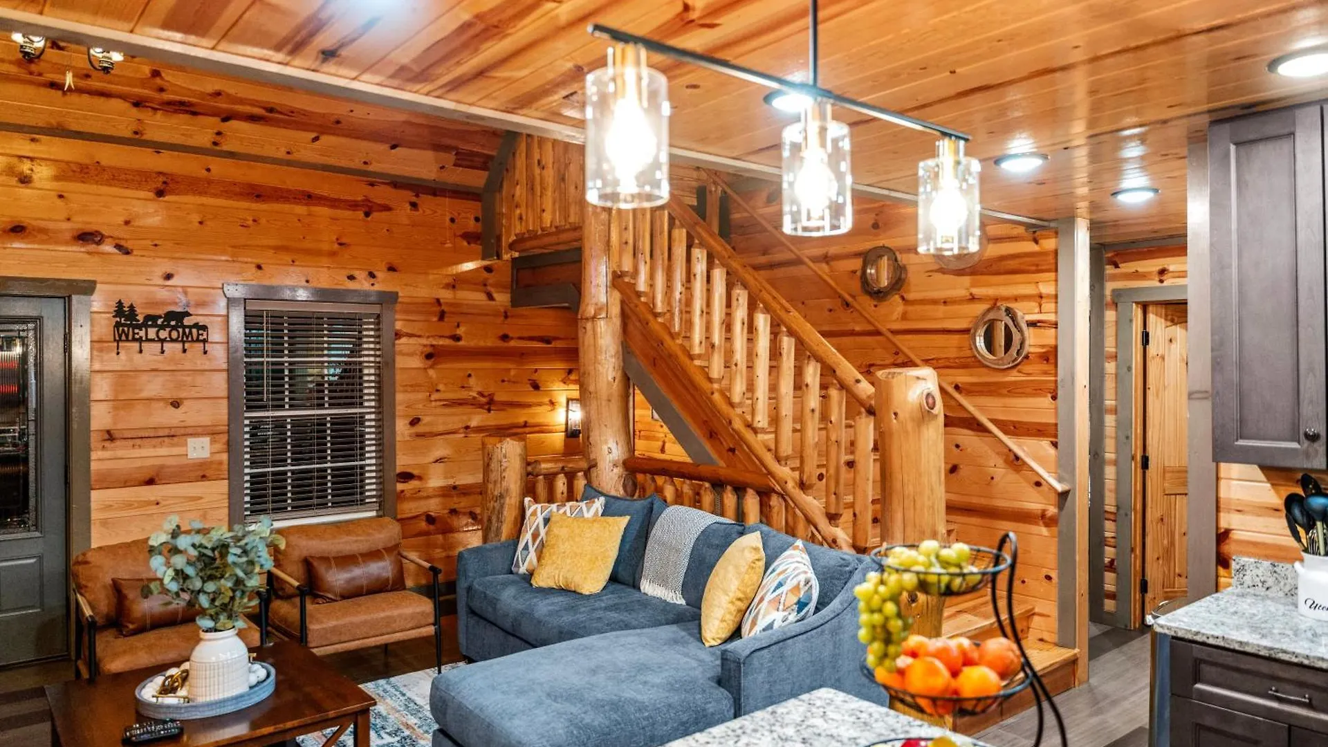 Indoor Heated Pool, Alpine Resort Near Dollywood, Theater & Game Room, Hot Tub Holiday home