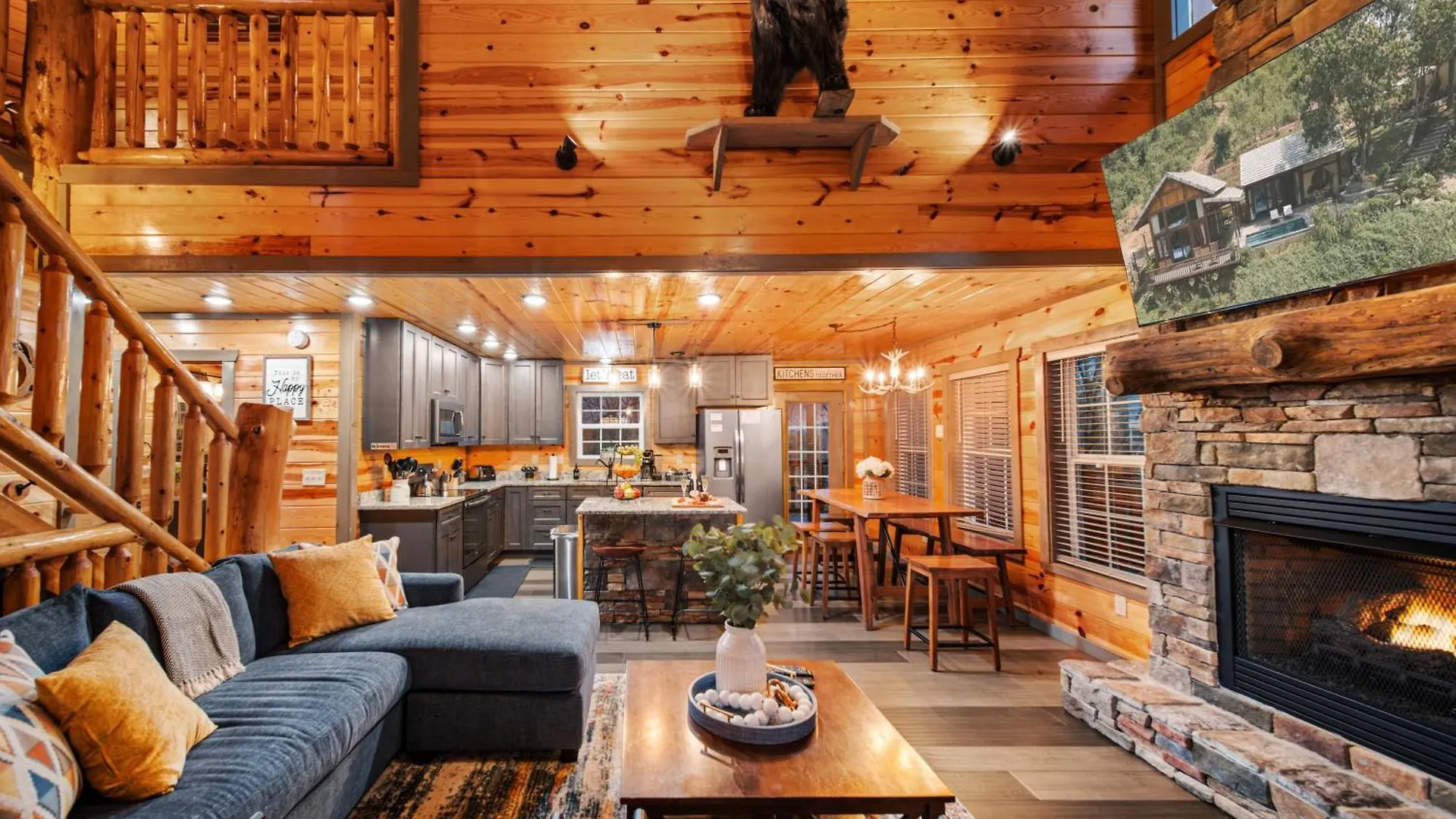 Indoor Heated Pool, Alpine Resort Near Dollywood, Theater & Game Room, Hot Tub *