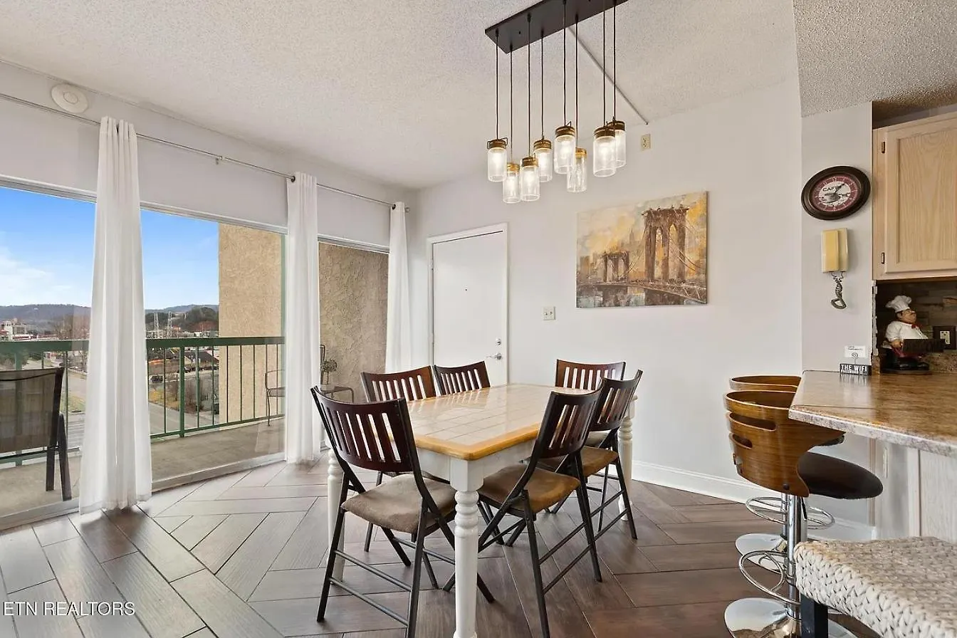 River Place #610 3bd