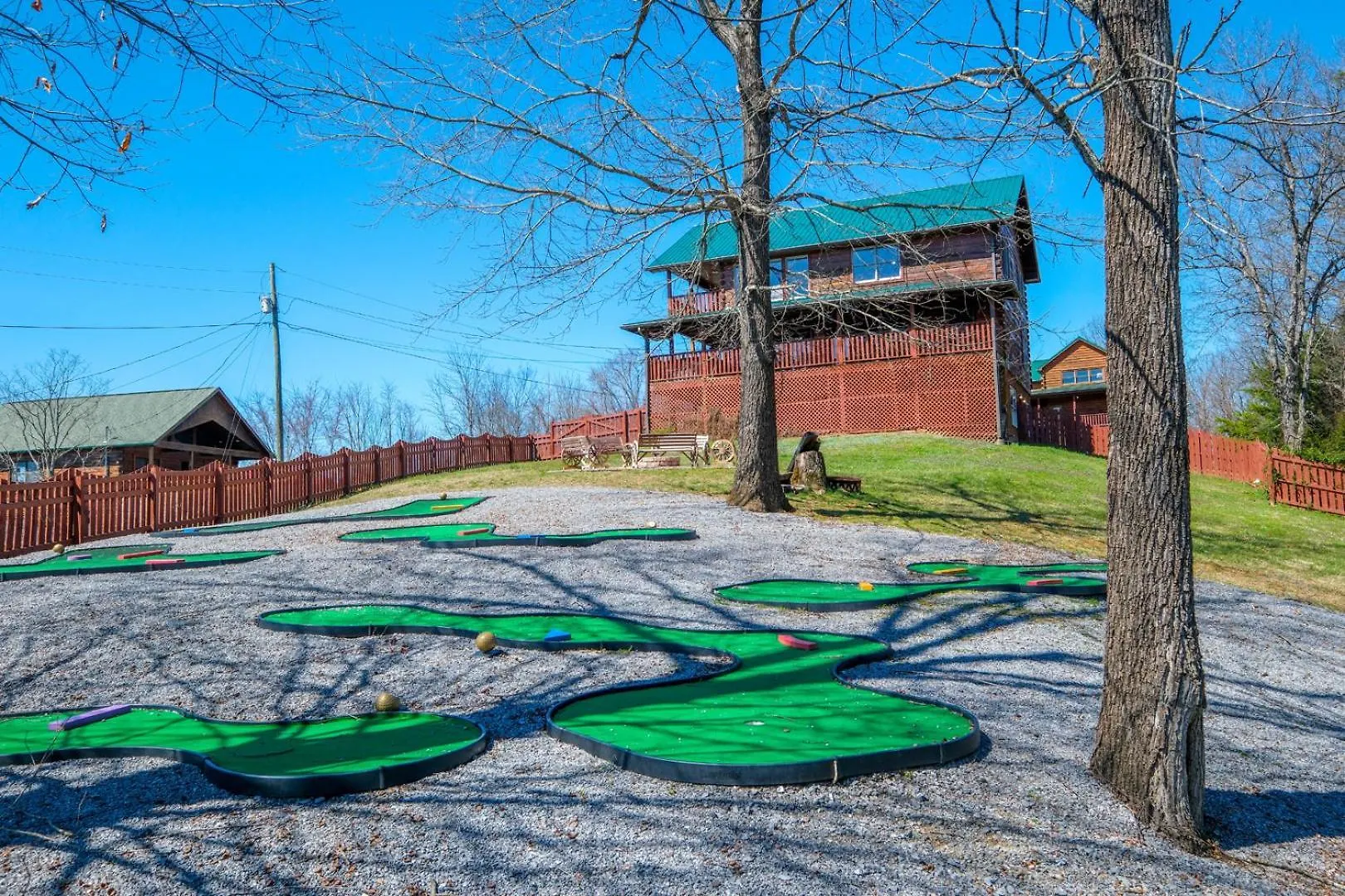 5br Sleeps 20 Putt Putt Gameroom Hot Tub Free Attraction Tickets Pigeon Forge