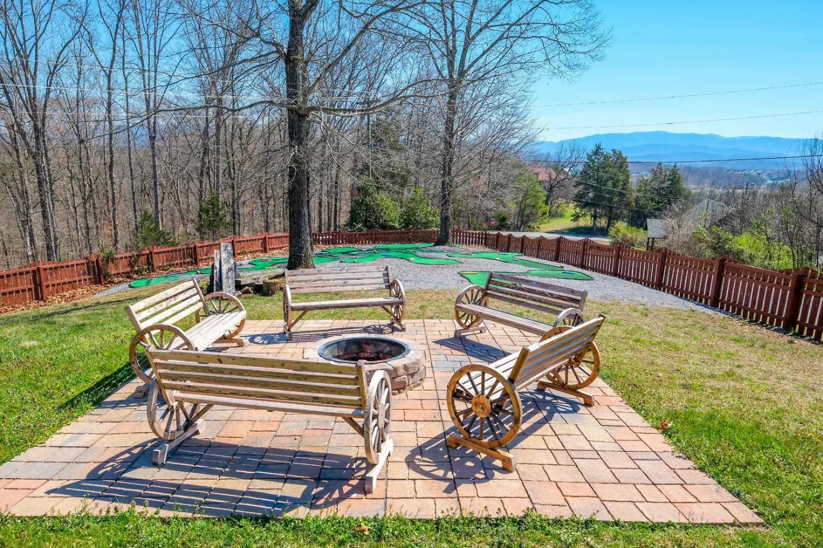 Holiday home 5br Sleeps 20 Putt Putt Gameroom Hot Tub Free Attraction Tickets *