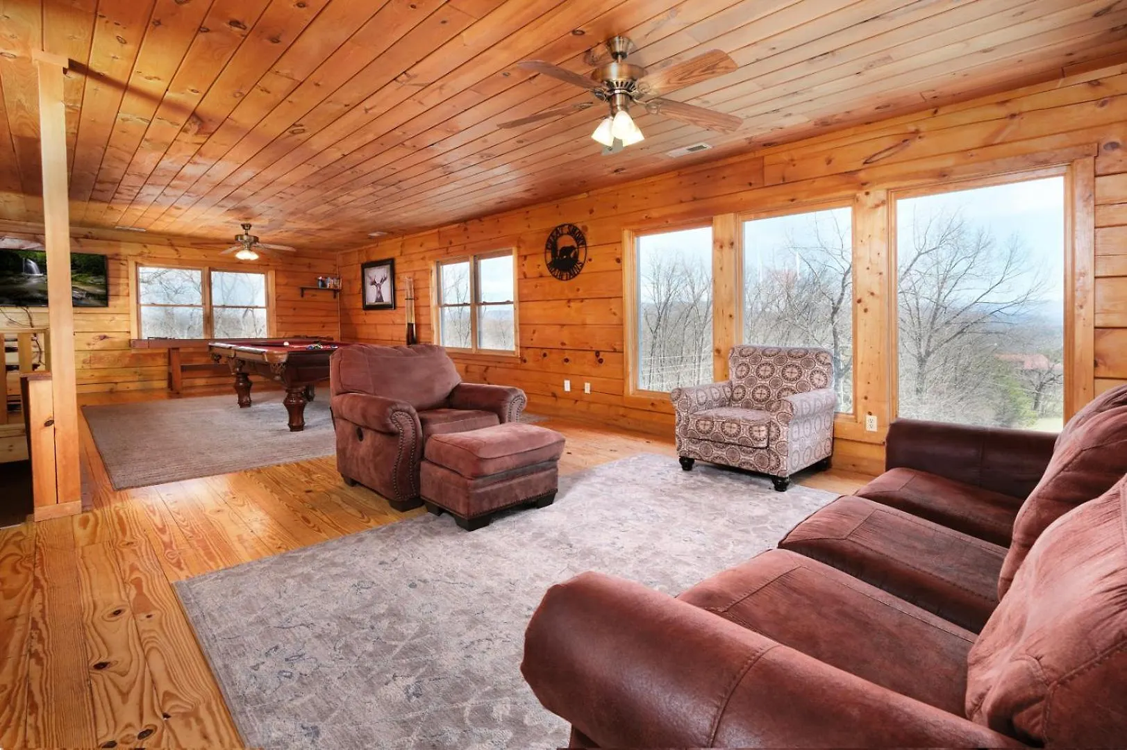 5br Sleeps 20 Putt Putt Gameroom Hot Tub Free Attraction Tickets Holiday home