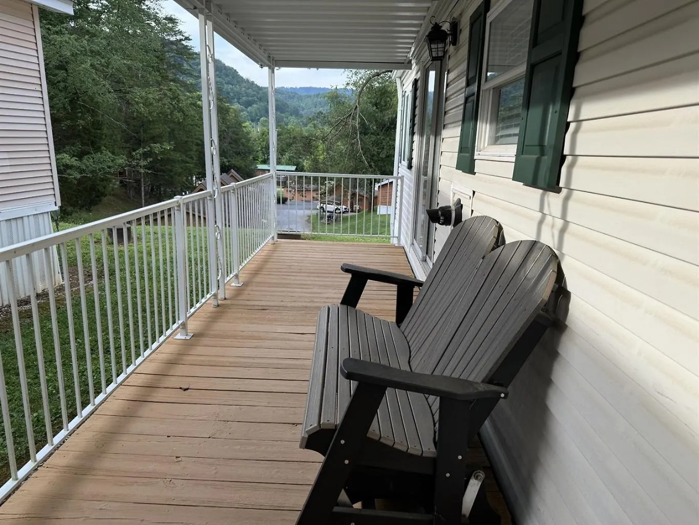 2br Smoky Mountain Retreat Pigeon Forge