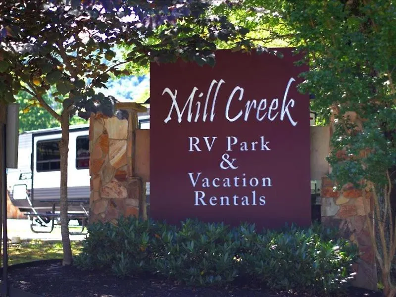 2br Retreat With Mountain Views * Pigeon Forge