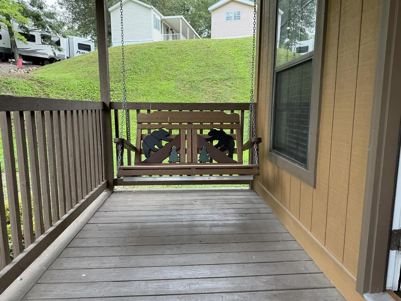 2br Rustic With Views And Parking Chalet