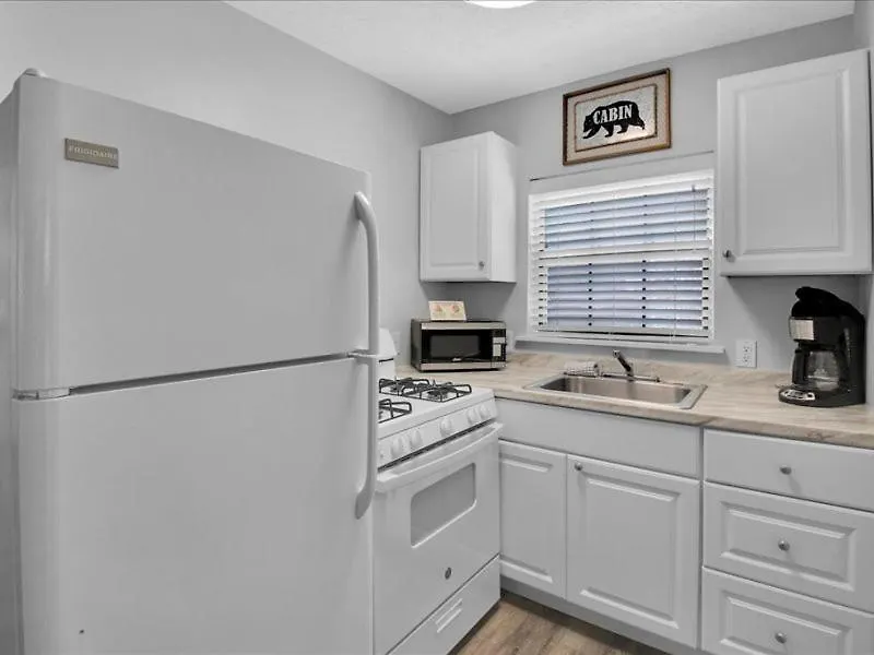 2br Rustic With Views And Parking Pigeon Forge