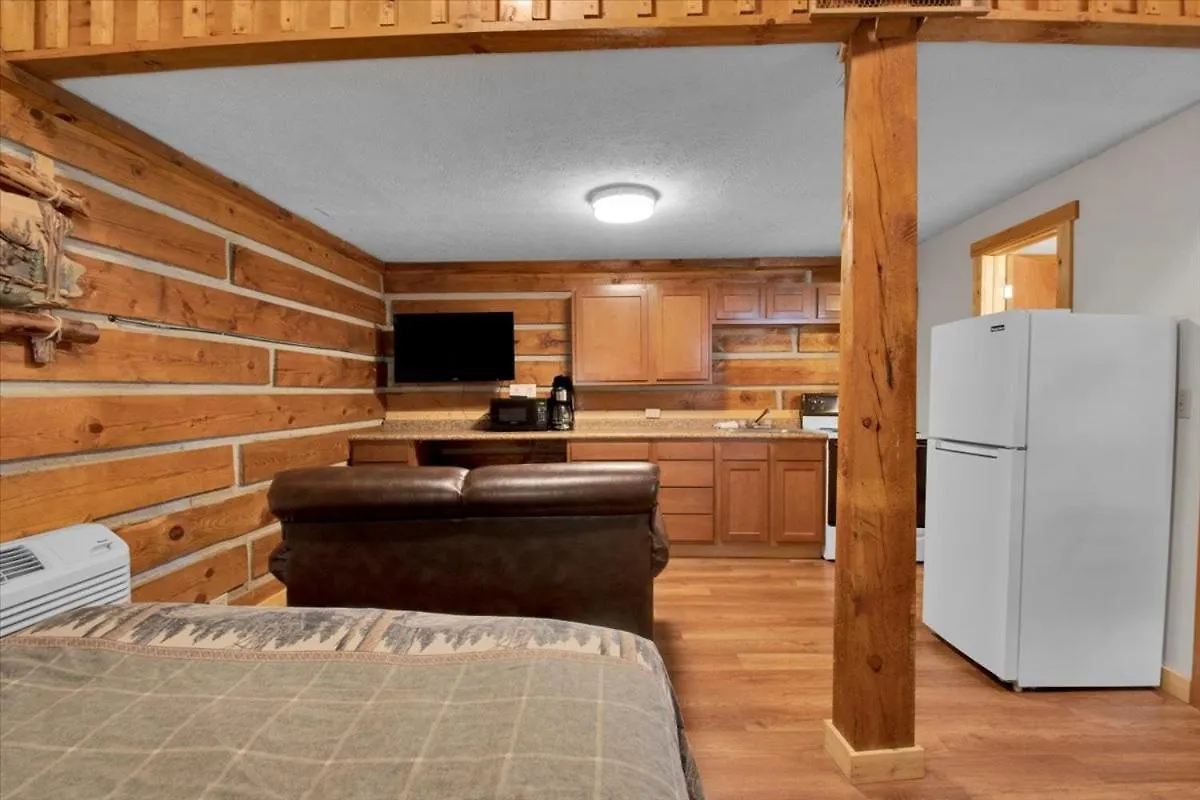 Chalet Oasis Near Smoky Mountains *