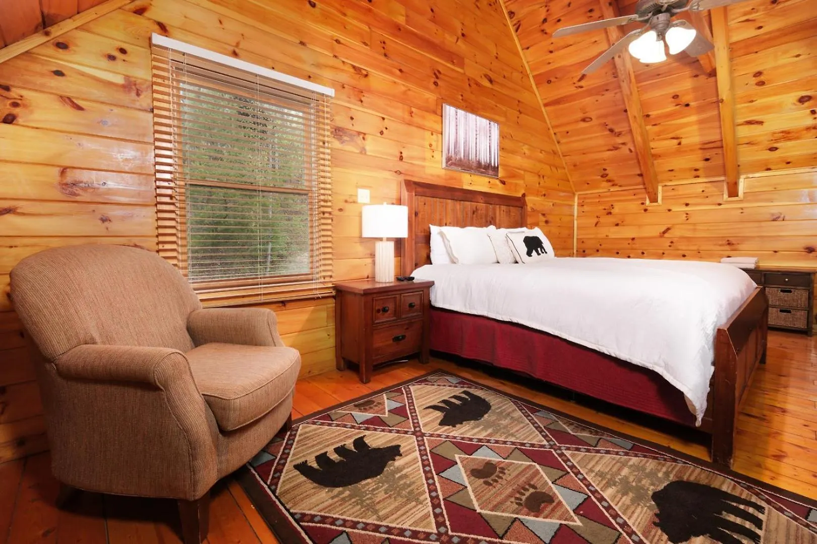 Beary Relaxing By Colonial Properties Holiday home Pigeon Forge