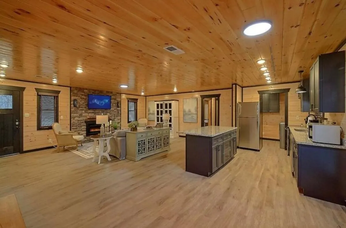 Holiday home Ada-accessible 5br Family With Game Room, Hot Tub And Fire Pit Pigeon Forge