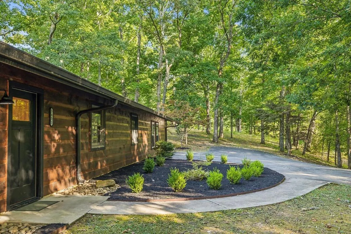 Ada-accessible 5br Family With Game Room, Hot Tub And Fire Pit *