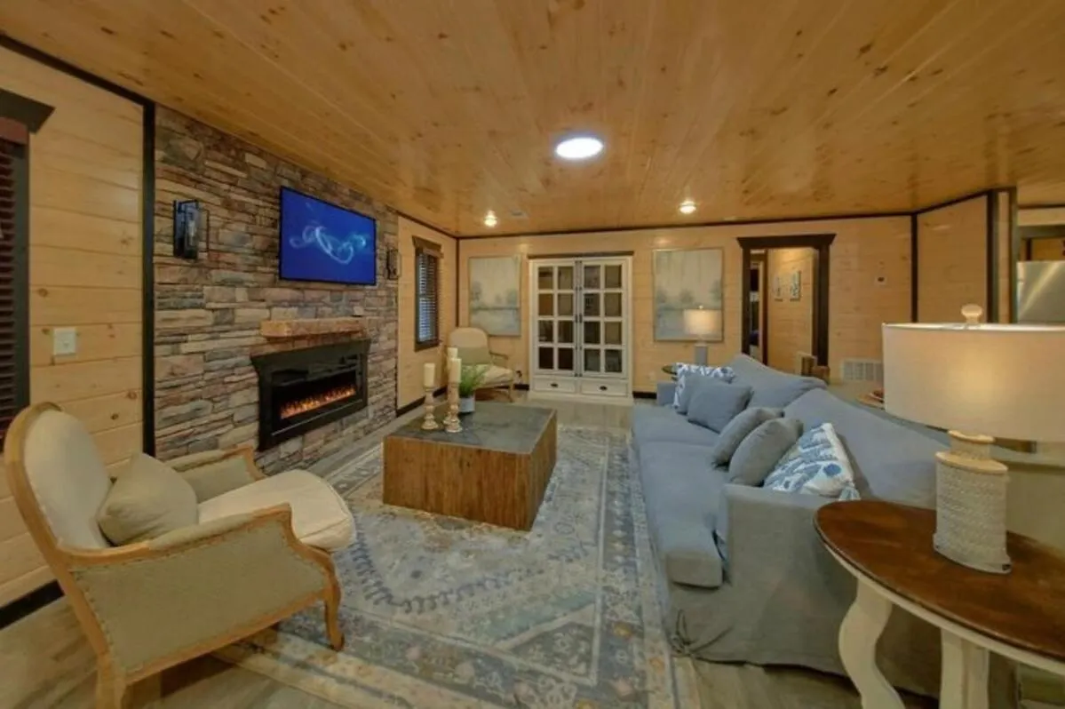 Holiday home Ada-accessible 5br Family With Game Room, Hot Tub And Fire Pit