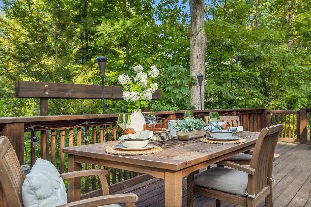 Ada-accessible 5br Family With Game Room, Hot Tub And Fire Pit * Pigeon Forge