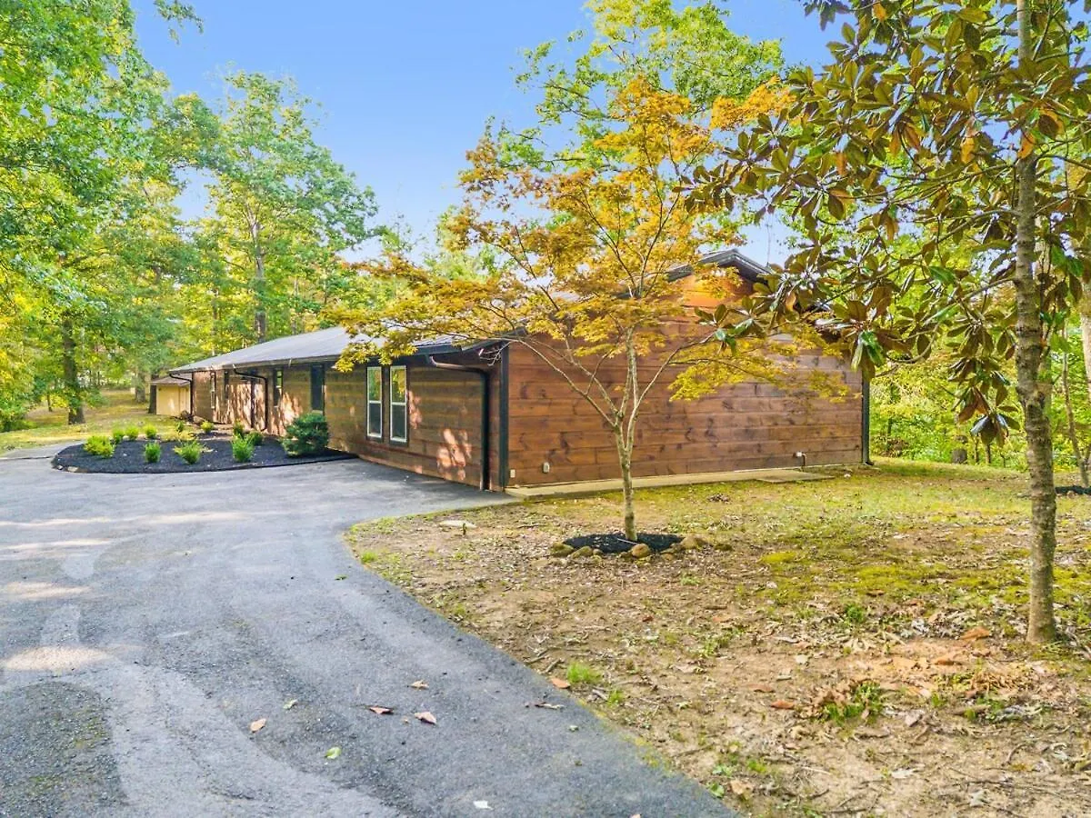 Ada-accessible 5br Family With Game Room, Hot Tub And Fire Pit