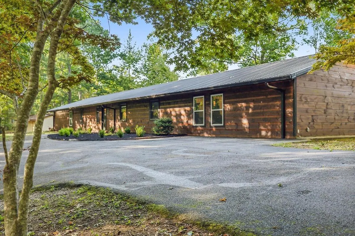 Ada-accessible 5br Family With Game Room, Hot Tub And Fire Pit