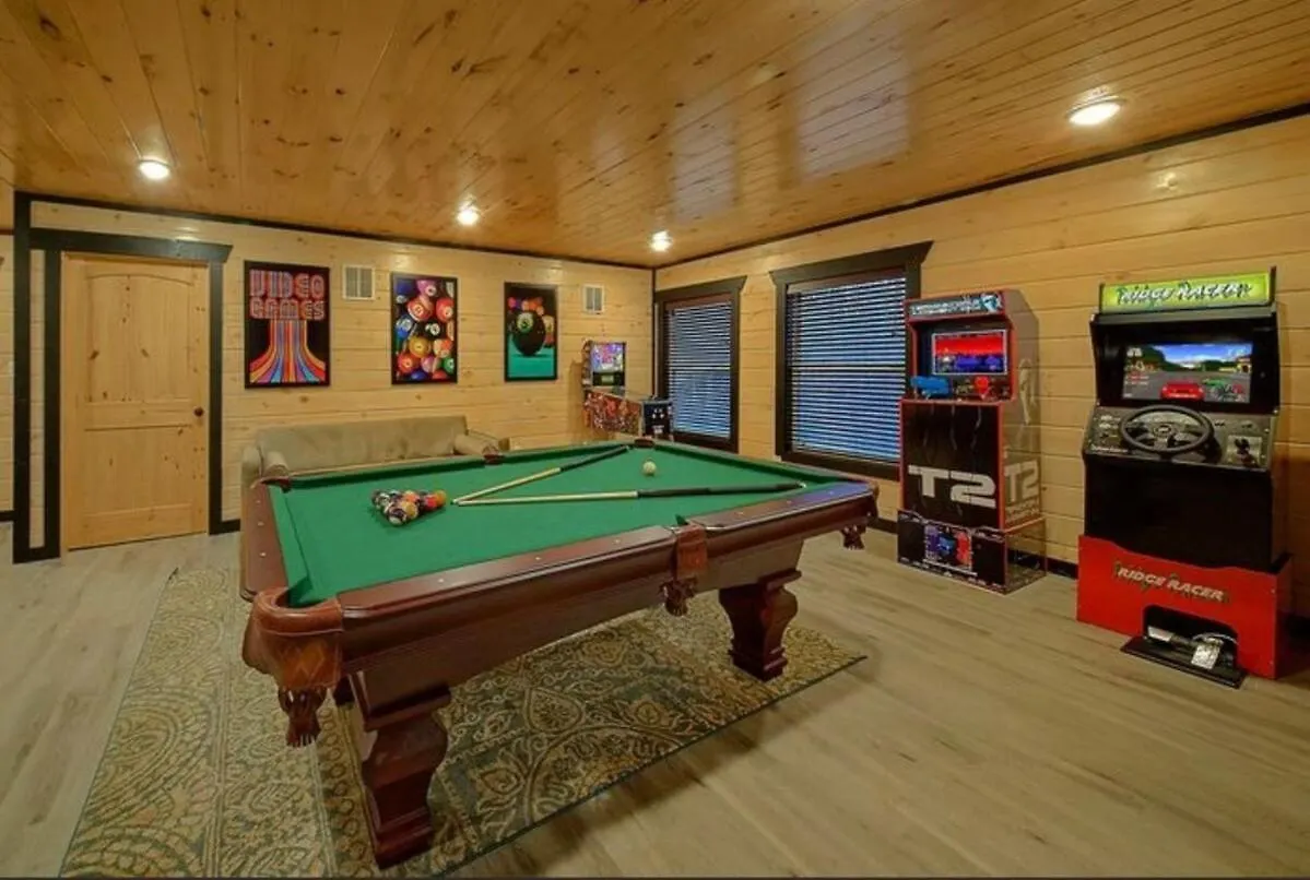 Holiday home Honeybear Hideaways - Spacious Family-friendly With Hot Tub, Game And Fire Pit