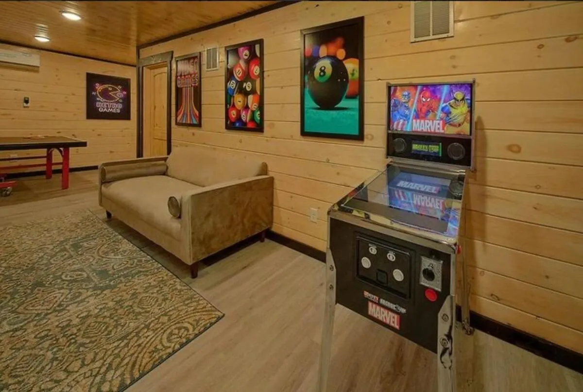 Honeybear Hideaways - Spacious Family-friendly With Hot Tub, Game And Fire Pit *