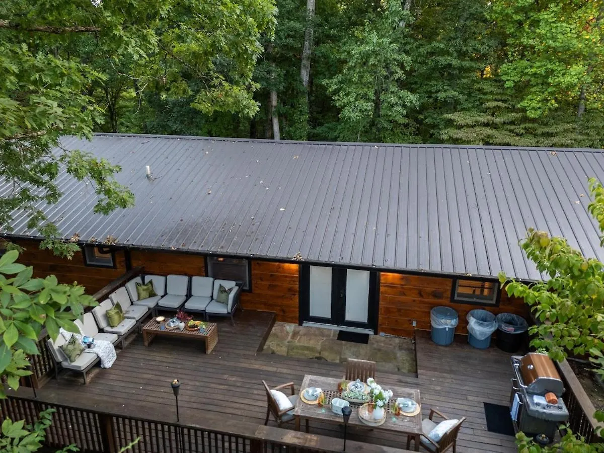 Holiday home Honeybear Hideaways - Spacious Family-friendly With Hot Tub, Game And Fire Pit *