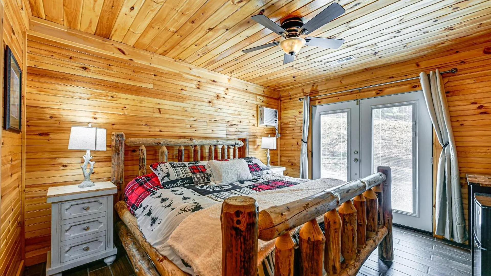 By Dollywood With Private Pool! * Pigeon Forge