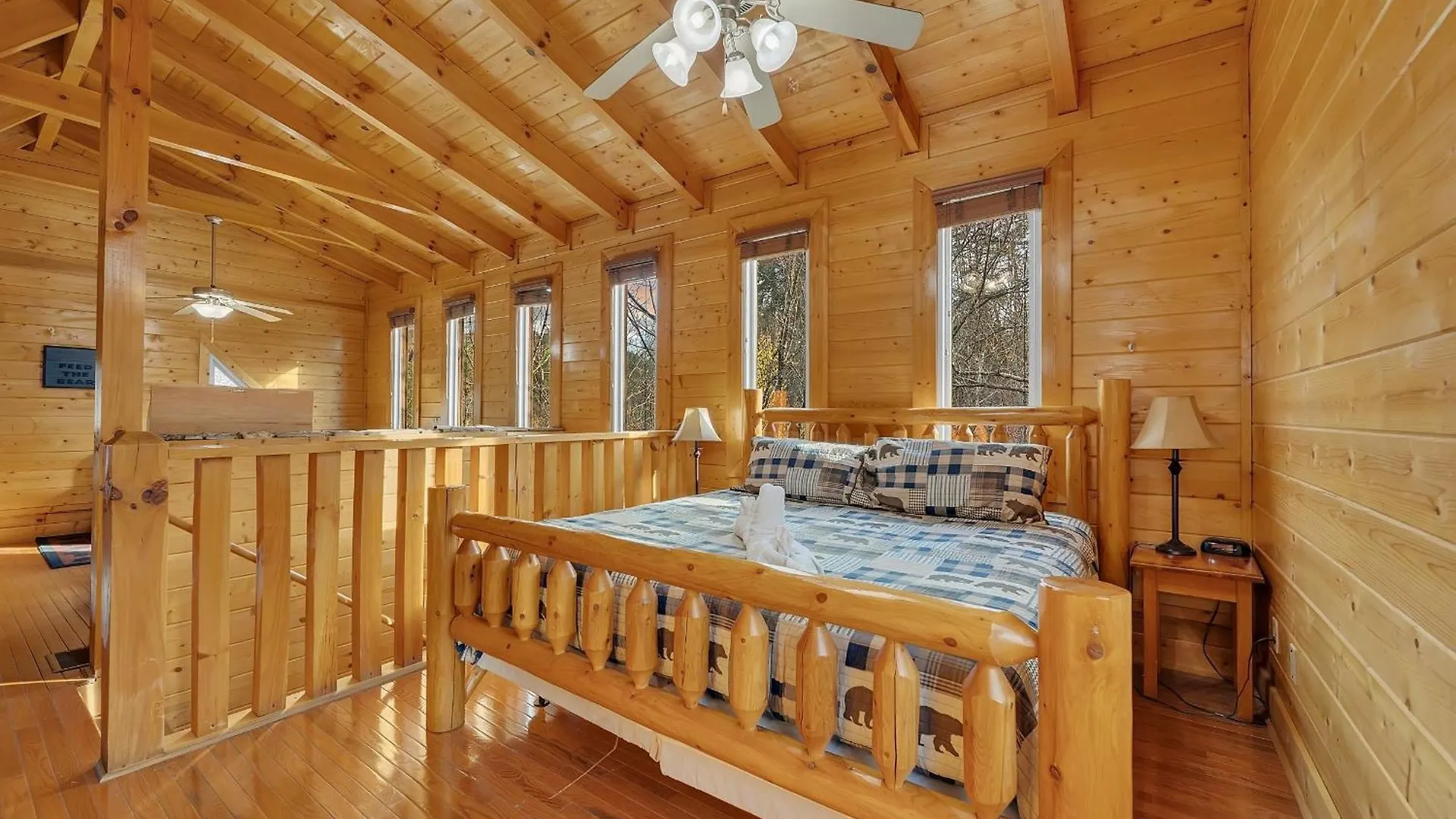Holiday home Ern832 - Lakeside Hideaway - Great Location! Close To The Action!