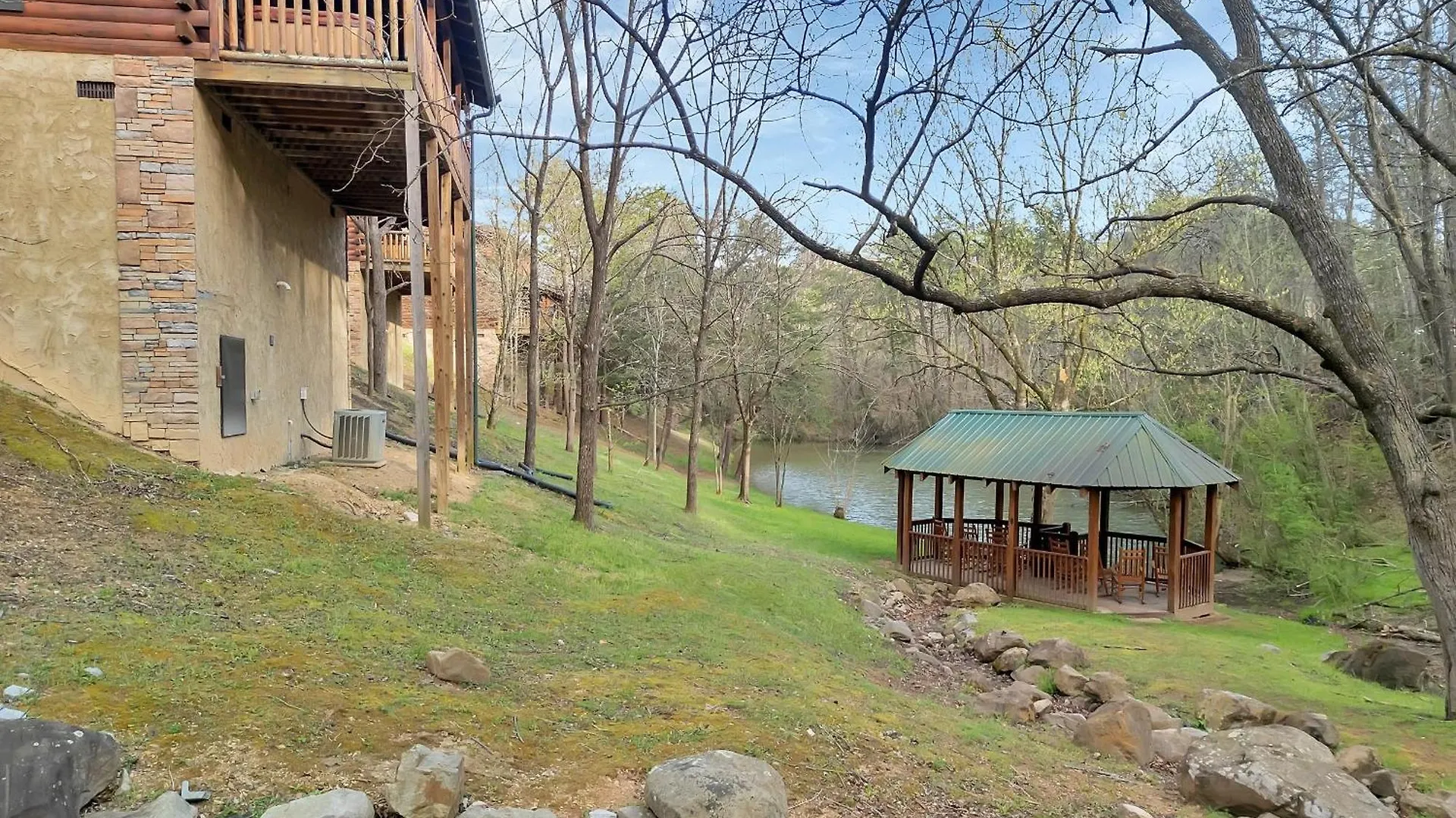 Holiday home Ern832 - Lakeside Hideaway - Great Location! Close To The Action! Pigeon Forge