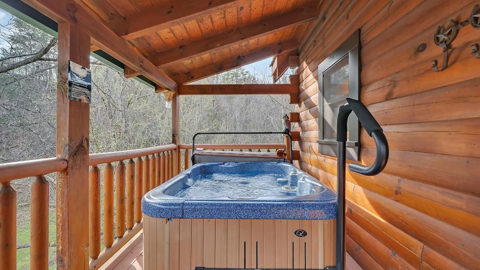 Ern832 - Lakeside Hideaway - Great Location! Close To The Action! * Pigeon Forge