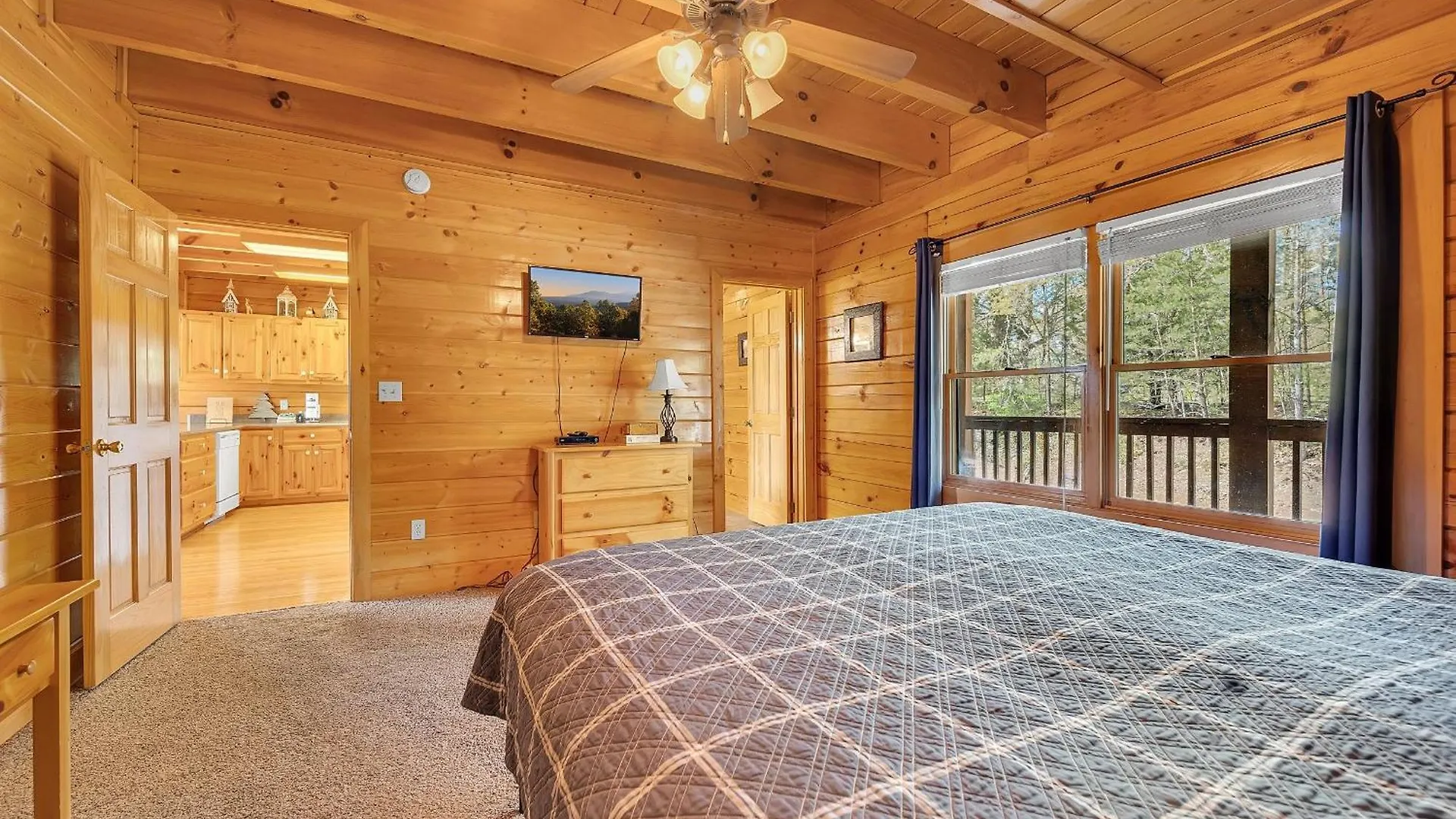 Ern860 - Cozy Bear Overlook