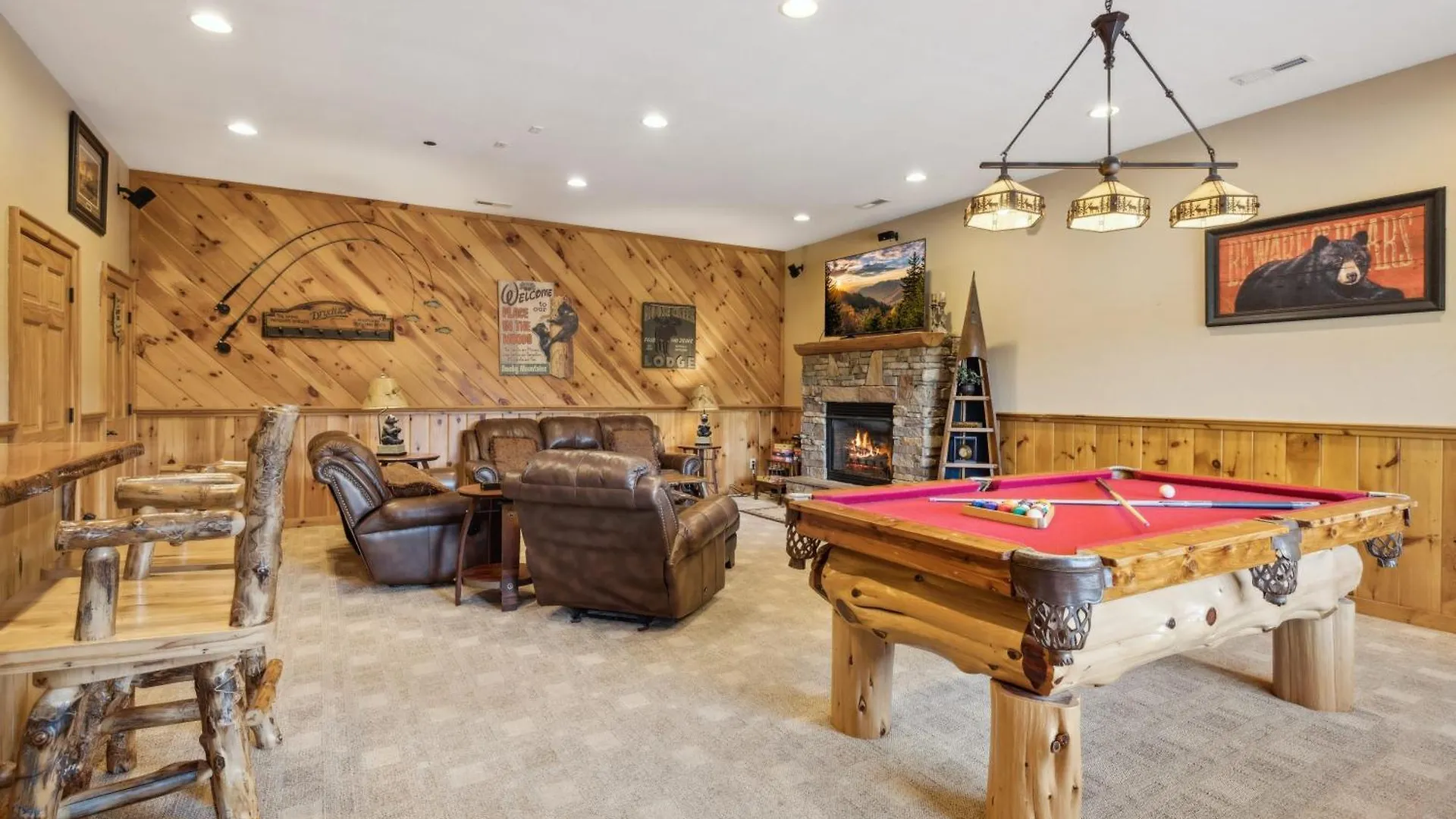 Experience Comfort And Tranquility At Mooseberry Just Minutes From Attractions Holiday home