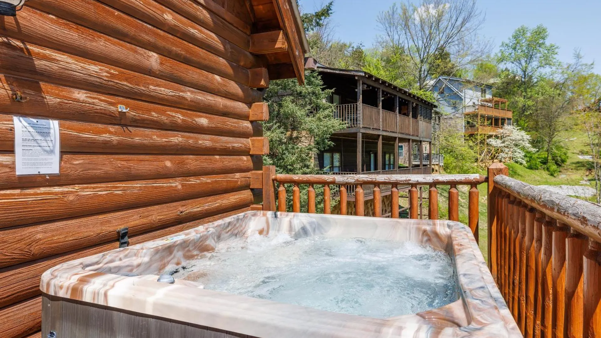 Are We Bear Yet Rustic 1br With Hot Tub Pools & Fireplace1 Mile From Parkway