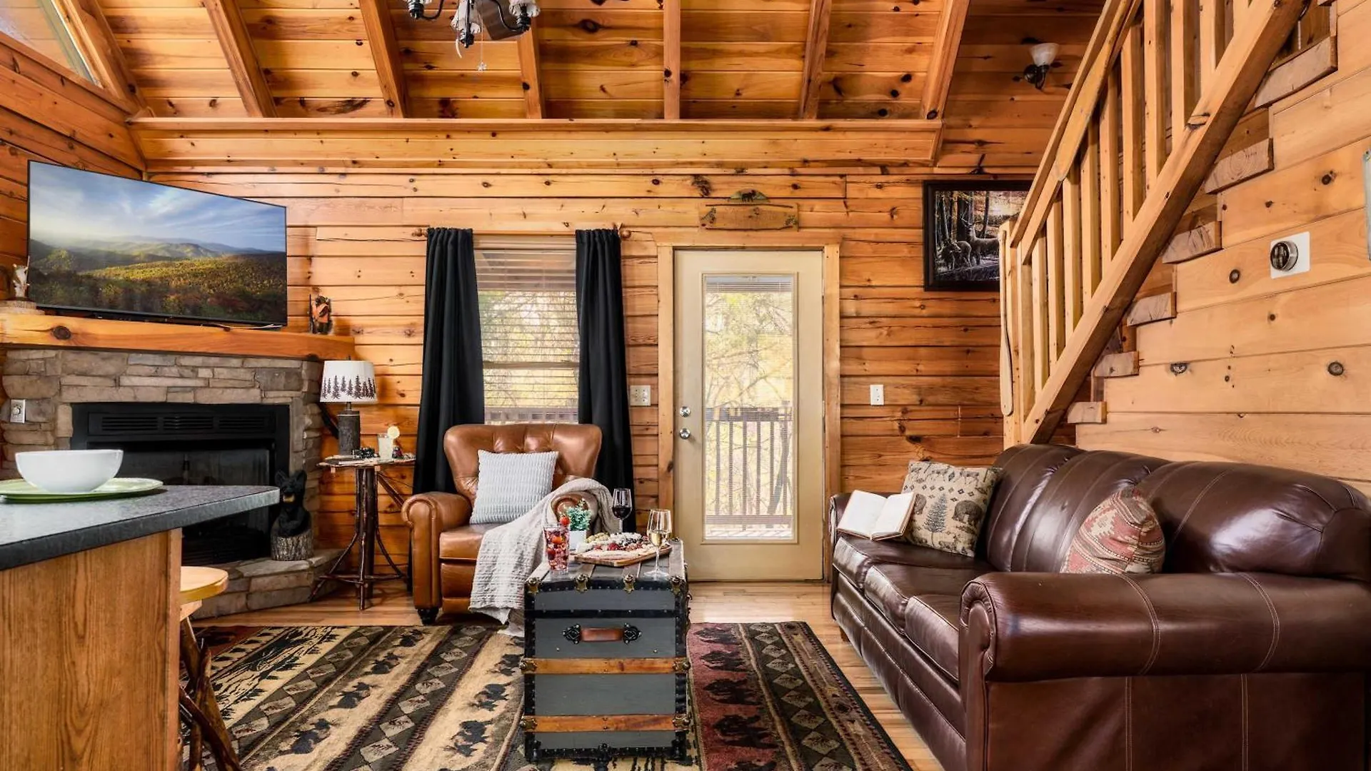 Quaint & Cozy - Great Location - Hot Tub - Bbq *