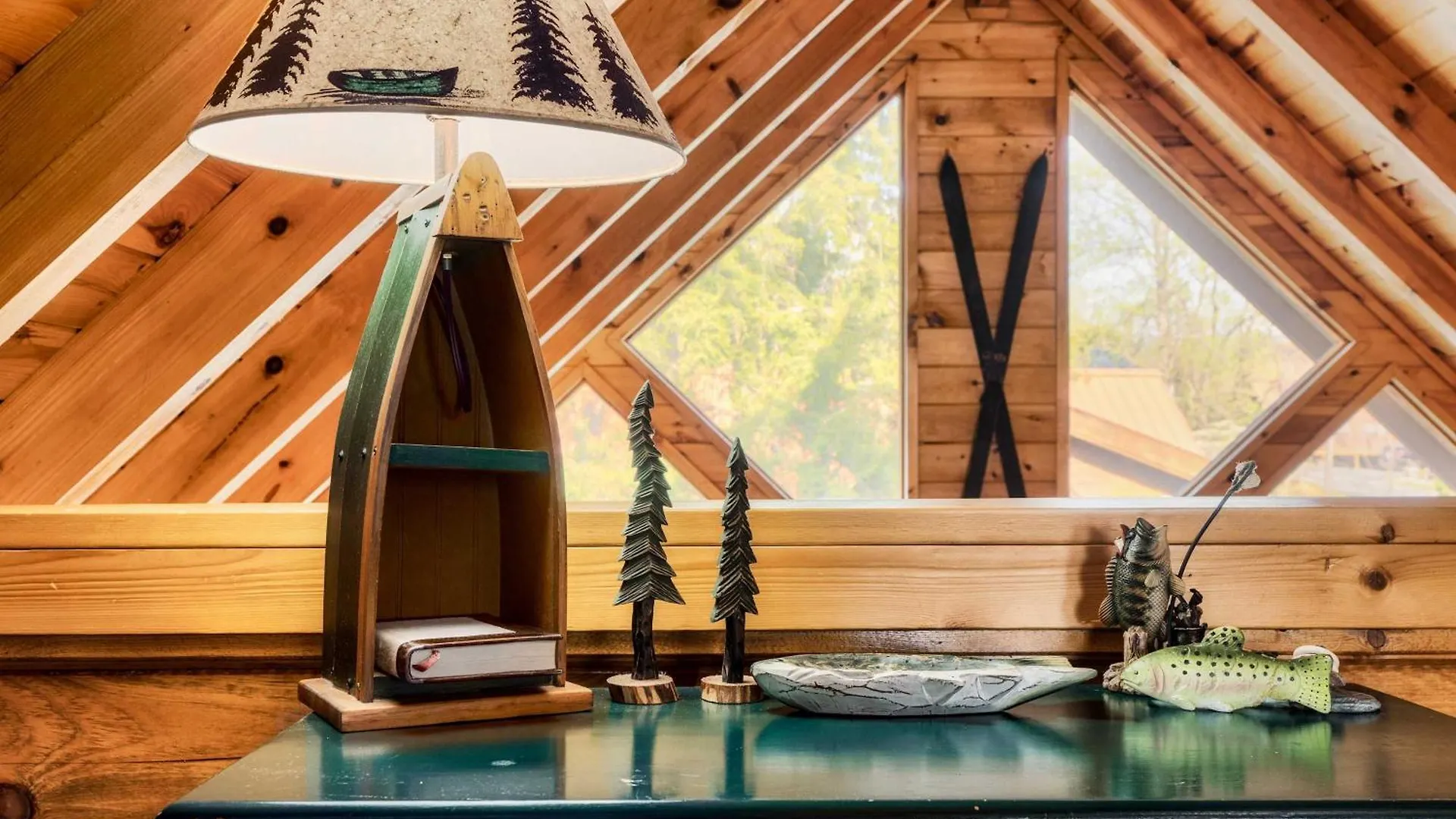 Quaint & Cozy - Great Location - Hot Tub - Bbq Pigeon Forge