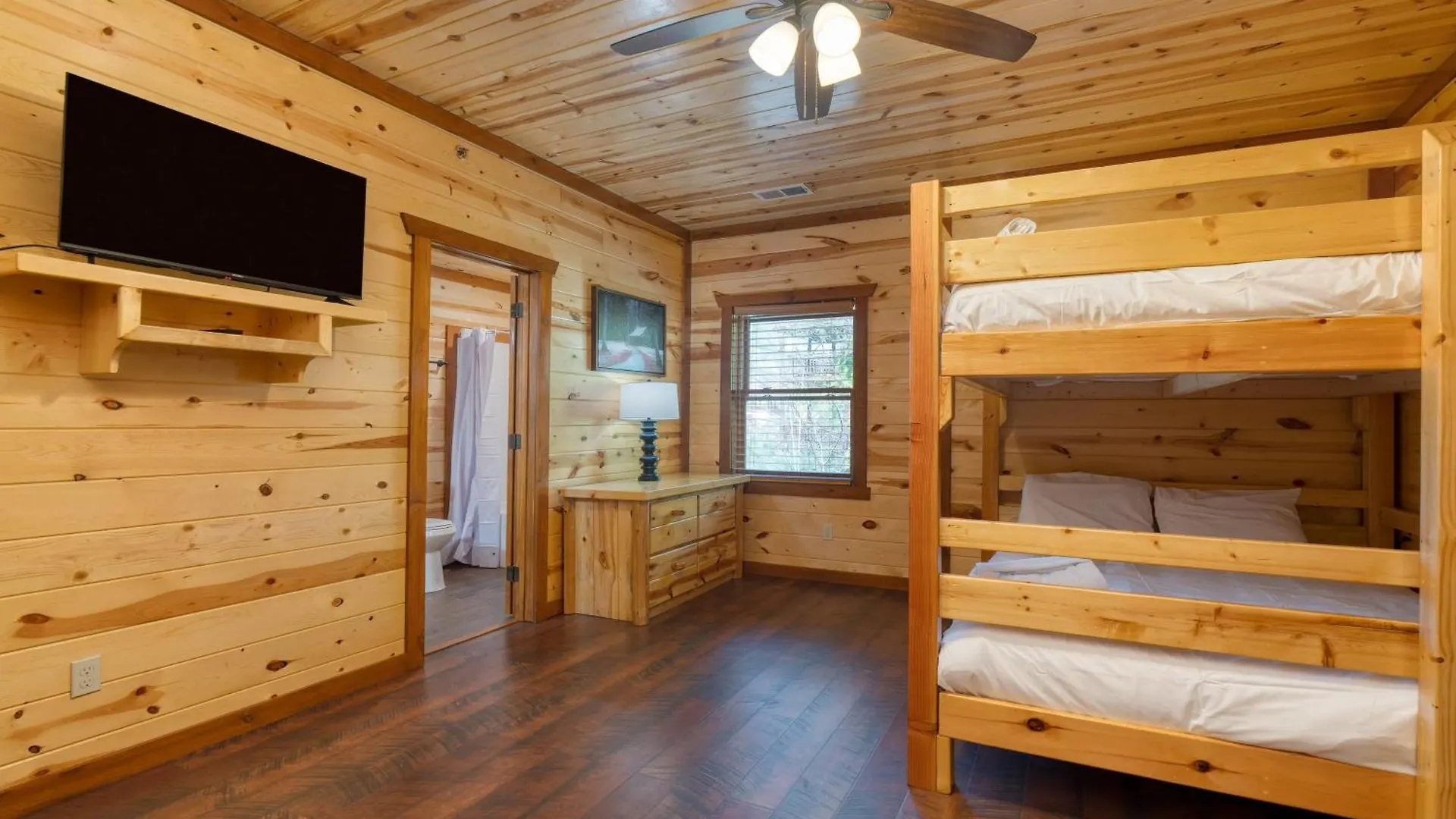 Sleeps 28 - Luxe Smokies Game Hot Tub Views Near Attractions *