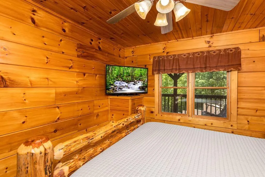 Feriehus Dog Friendly Secluded Whot-tub & Sleeps 12