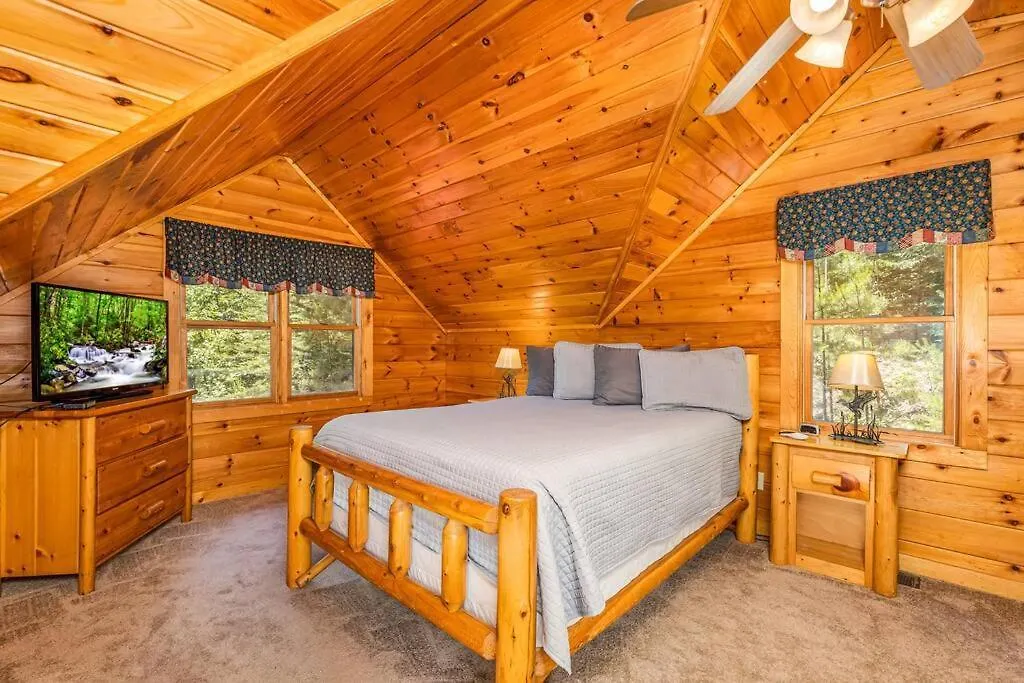 Dog Friendly Secluded Whot-tub & Sleeps 12 Feriehus Pigeon Forge