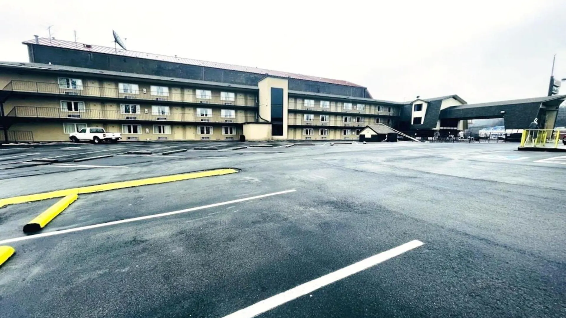 River Side By Oyo 5* Pigeon Forge