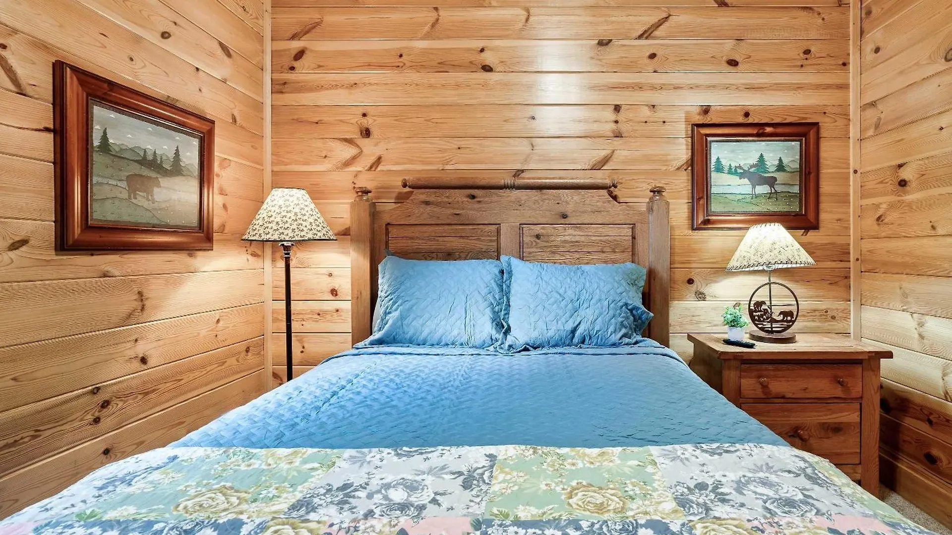 Great Views & Location- Family- Game Room- Hot Tub Σαλέ *