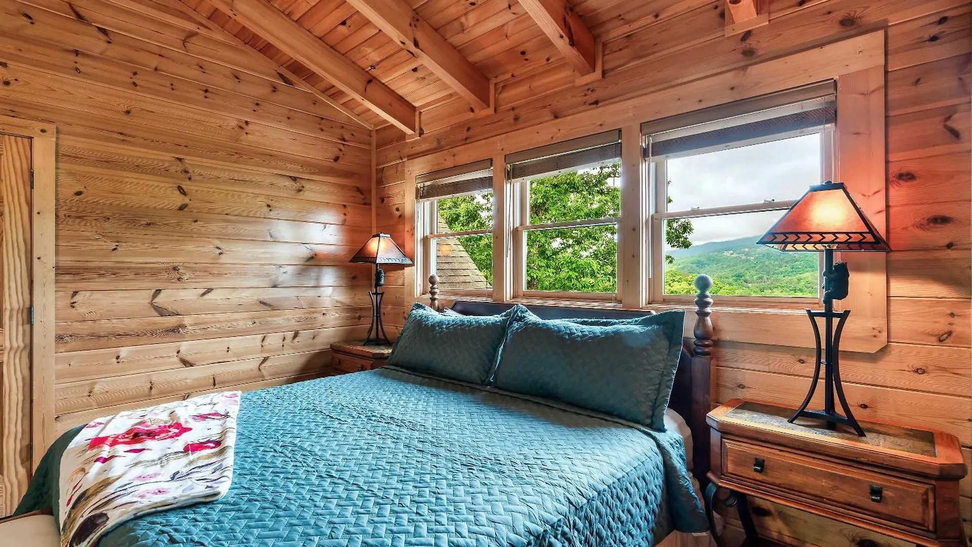 Great Views & Location- Family- Game Room- Hot Tub Σαλέ Pigeon Forge