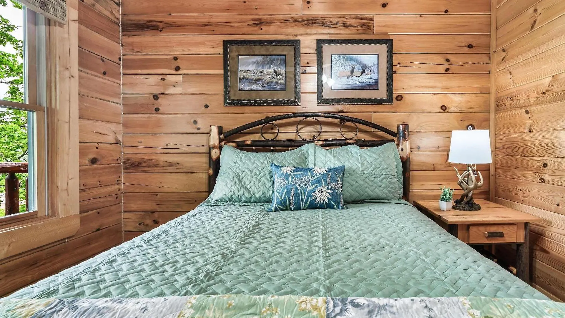 Σαλέ Great Views & Location- Family- Game Room- Hot Tub