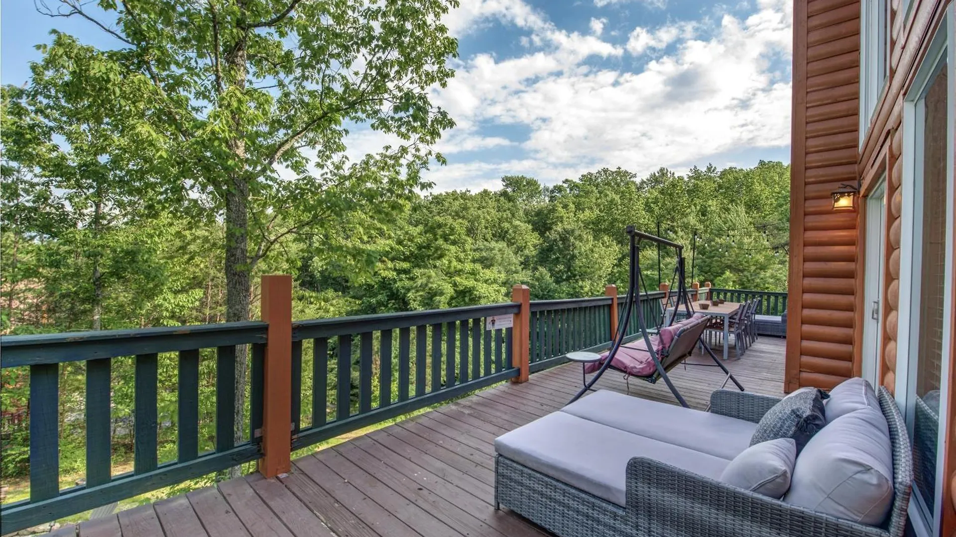 Smoky's Bliss * Pigeon Forge