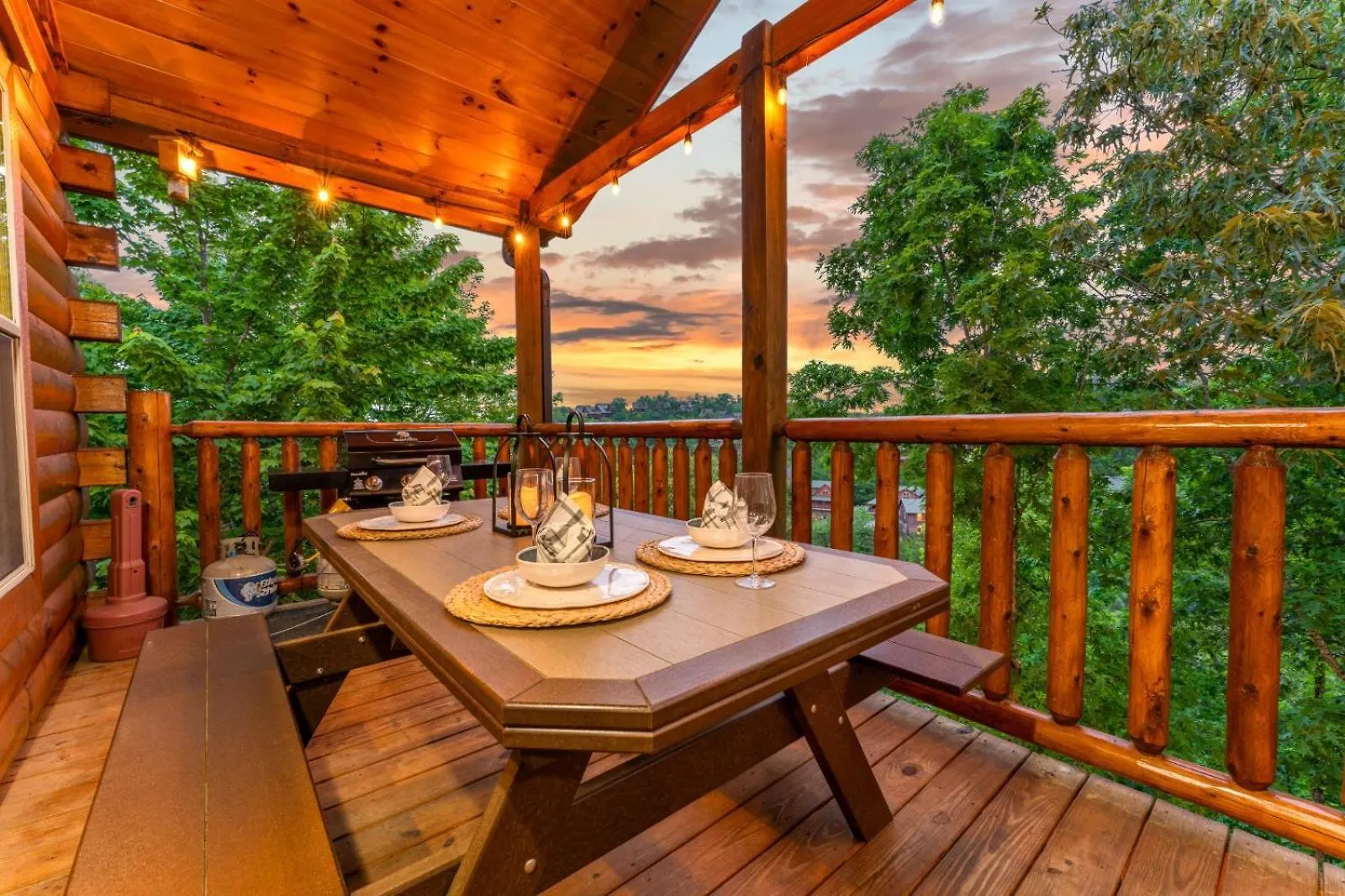 Still Waters Villa Pigeon Forge