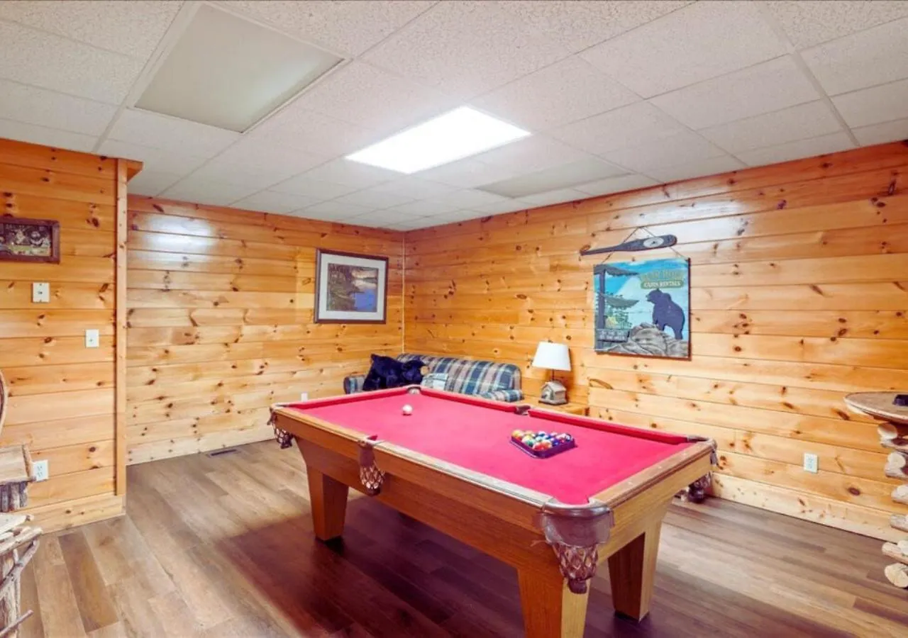 Backwoods Secluded Escape For 8 Guests Dom wakacyjny Pigeon Forge