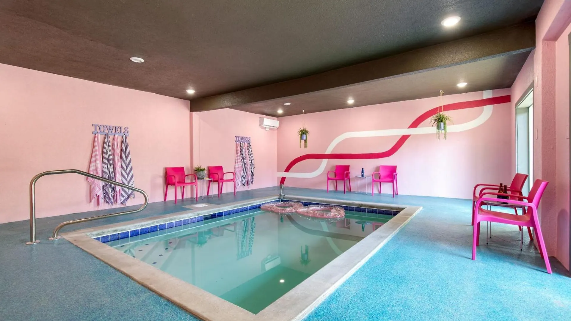 بيت للعطل Pink Pines Avantstay Luxury Aesthetic Dream Indoor Pool Hot Tub *