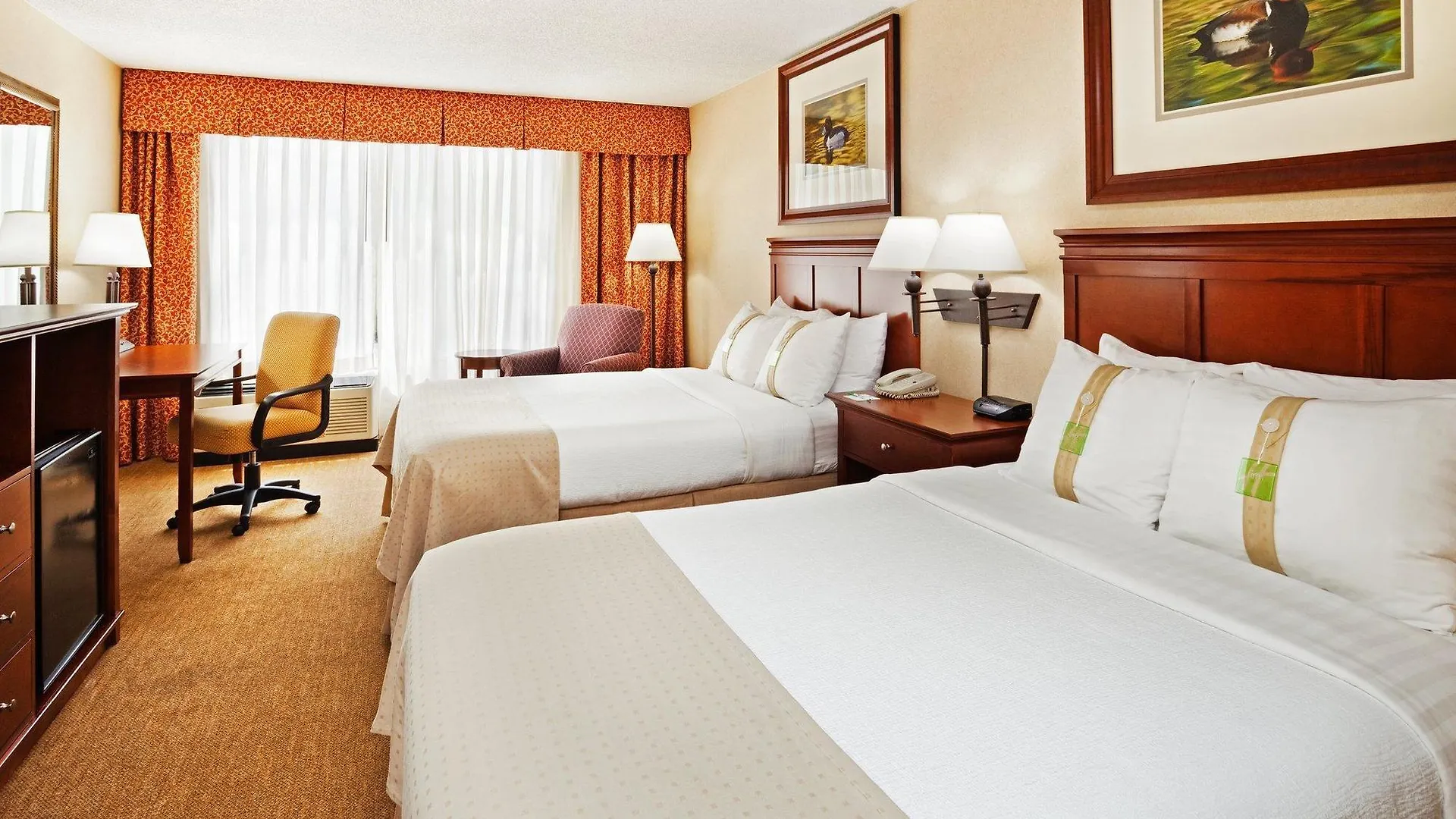 The Ramsey And Convention Center Hotell