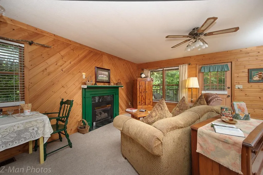 Blue Mountain Mist Country 3* Sevierville