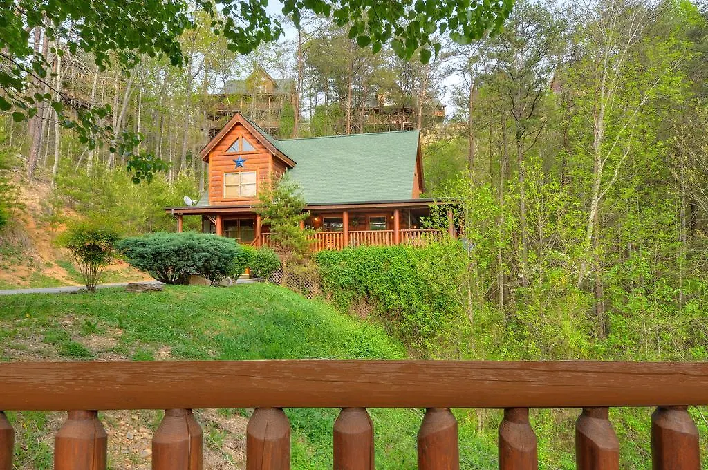 Hakuna Matata Two-bedroom Cabin