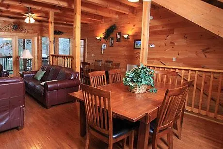 Big Pine - Six Bedroom Holiday home